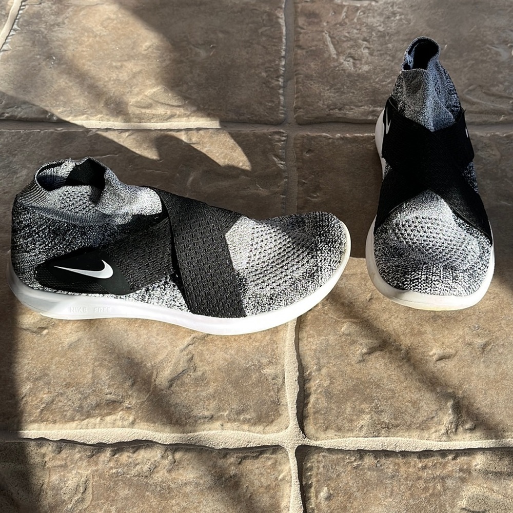 Nike Free Shoes size 7.5